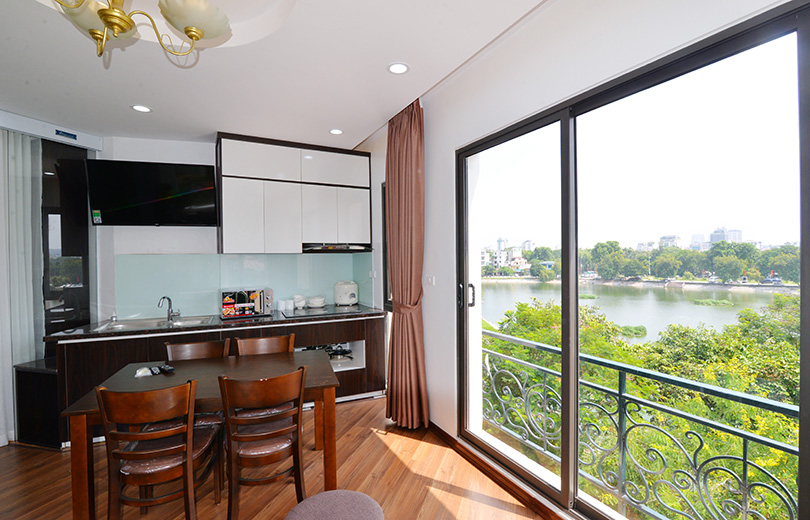 Căn Hộ Dịch Vụ Mới Gần Công Viên Thống Nhất Cho Thuê, Có View Hồ 10