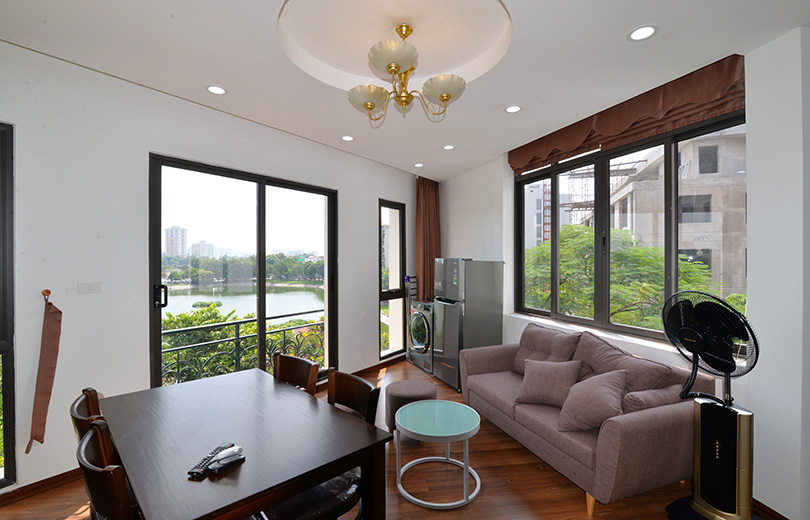 Căn Hộ Dịch Vụ Mới Gần Công Viên Thống Nhất Cho Thuê, Có View Hồ 3