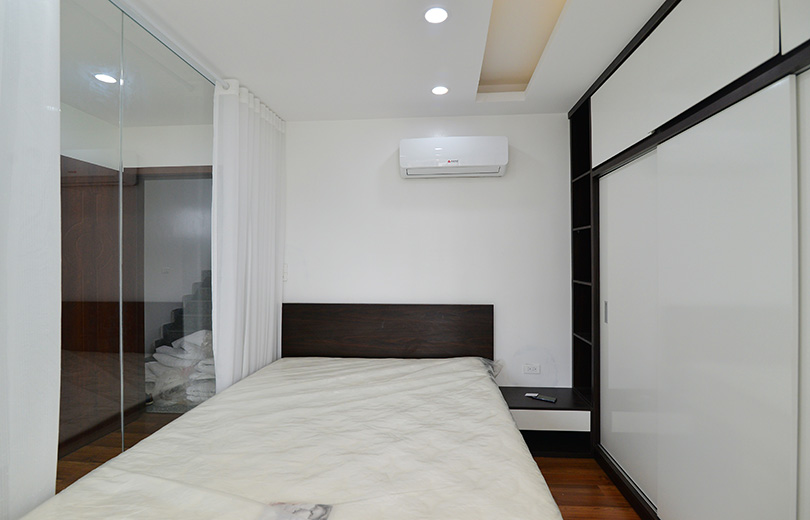 Căn Hộ Dịch Vụ Mới Gần Công Viên Thống Nhất Cho Thuê, Có View Hồ 8