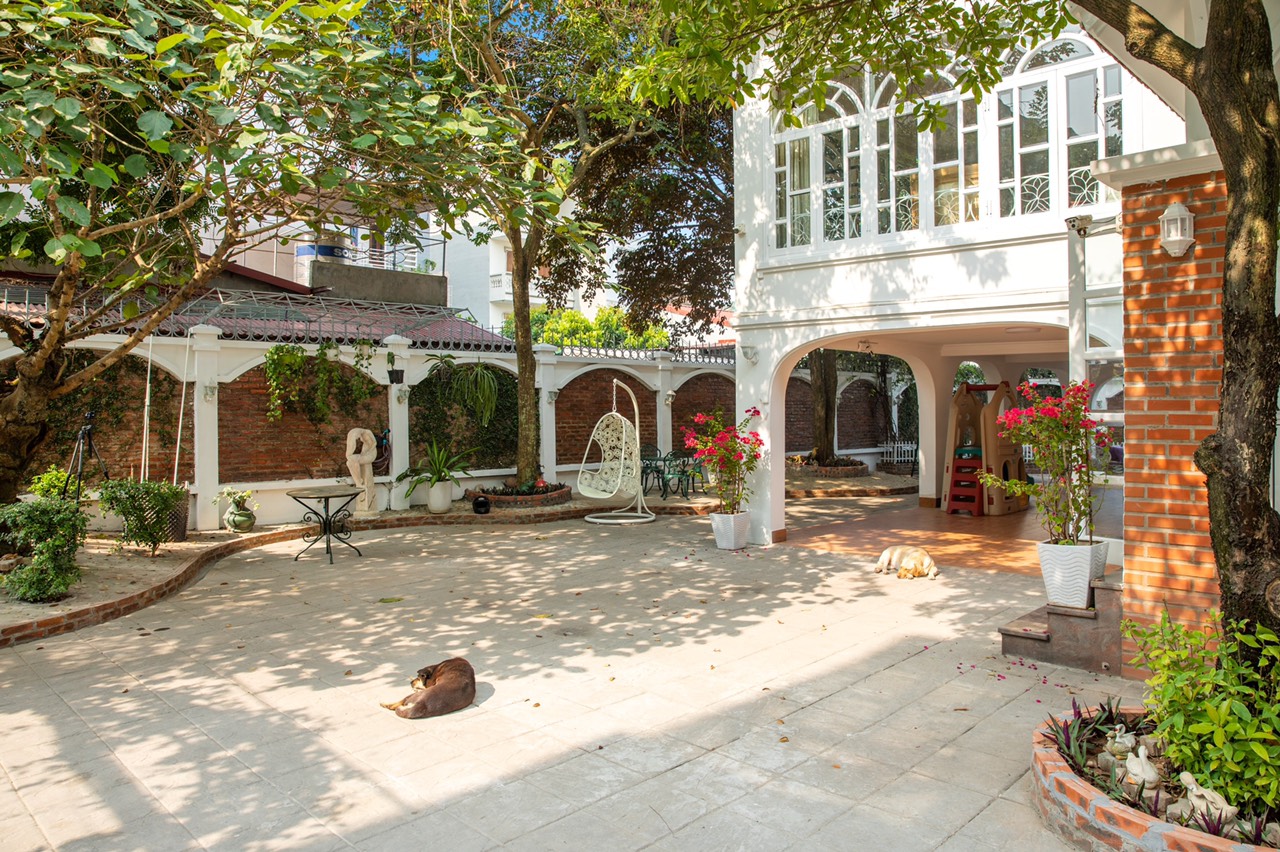 Chính chủ cho thuê biệt thự sân vườn đầy đủ nội thất tại Long Biên, Hà Nội, thiết kế hiện đại 13
