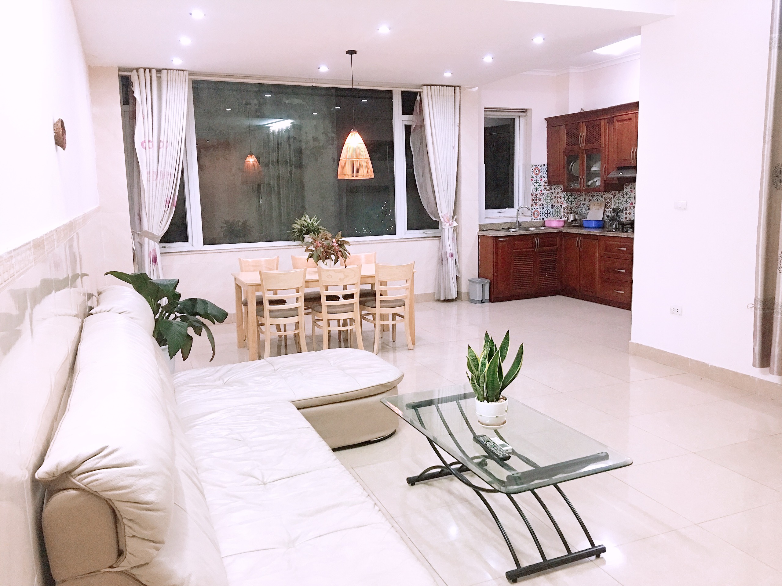 Căn Hộ Dịch Vụ 2 Phòng Ngủ Riêng Biệt Cho Thuê Tại Âu Cơ, Quận Tây Hồ, Diện Tích 120m2 9