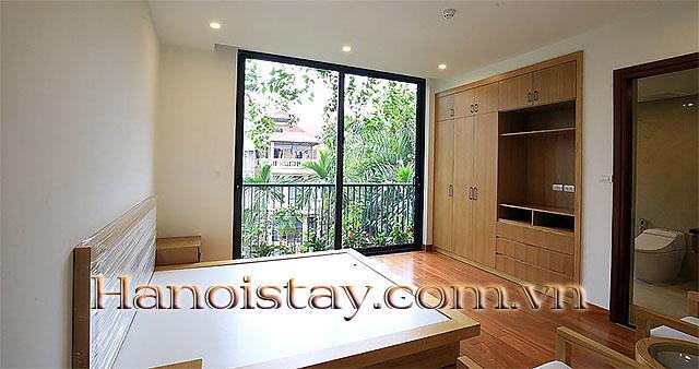 Căn Hộ Dịch Vụ 2 Phòng Ngủ Với Ban Công Tuyệt Đẹp Và Thoáng Cho Thuê Ở Đặng Thai Mai, Tây Hồ 11