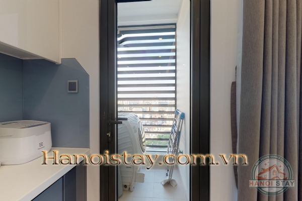 Tận hưởng ngay cuộc sống tại căn hộ cao cấp 2PN tại Vinhomes Metropolis - điểm chọn của nhiều chuyên gia nước ngoài. 6