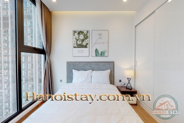 Tận hưởng ngay cuộc sống tại căn hộ cao cấp 2PN tại Vinhomes Metropolis - điểm chọn của nhiều chuyên gia nước ngoài. 8