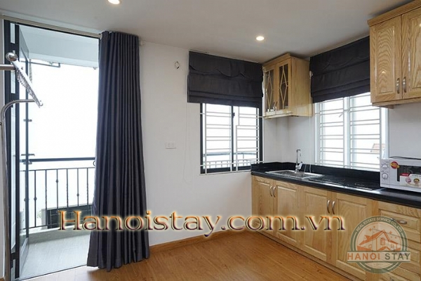 Cho thuê căn hộ 2 phòng ngủ mặt hồ Tây giá siêu hấp dẫn 7