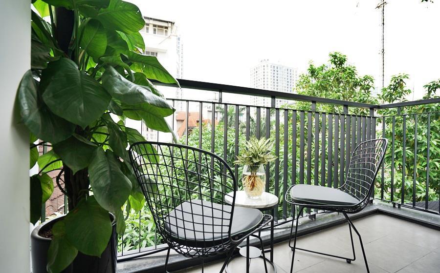 Cho Thuê Căn Hộ Dịch Vụ Cao Cấp Với 2 Phòng Ngủ Full Nội Thất, Có Ban Công Rất Đẹp 24