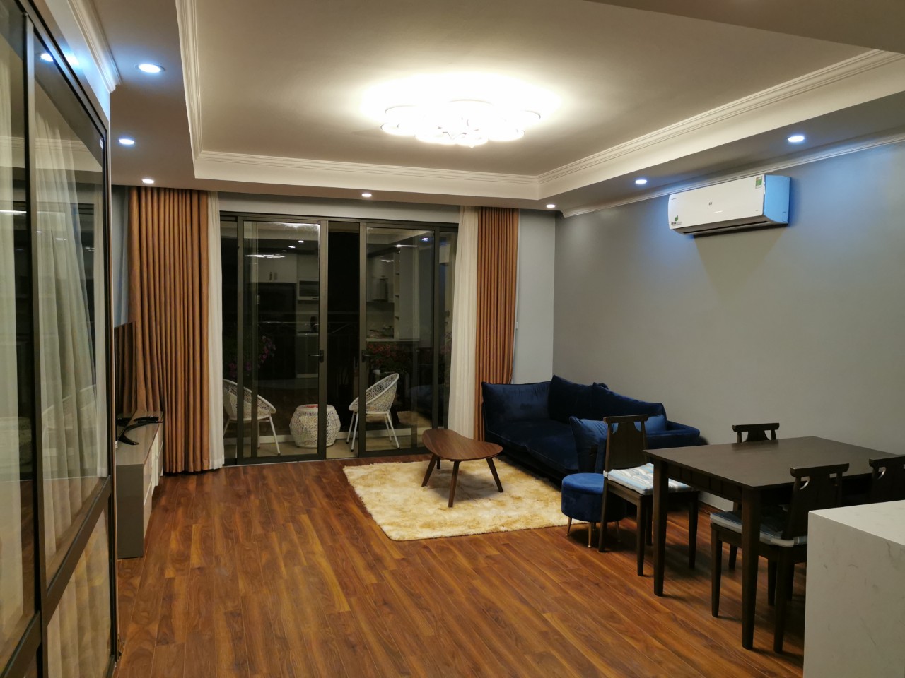 Căn Hộ Cao Cấp Cho Người Nước Ngoài Thuê Tại Chung Cư Tân Hoàng Minh, Quận Tây Hồ, Có Ban Công 17