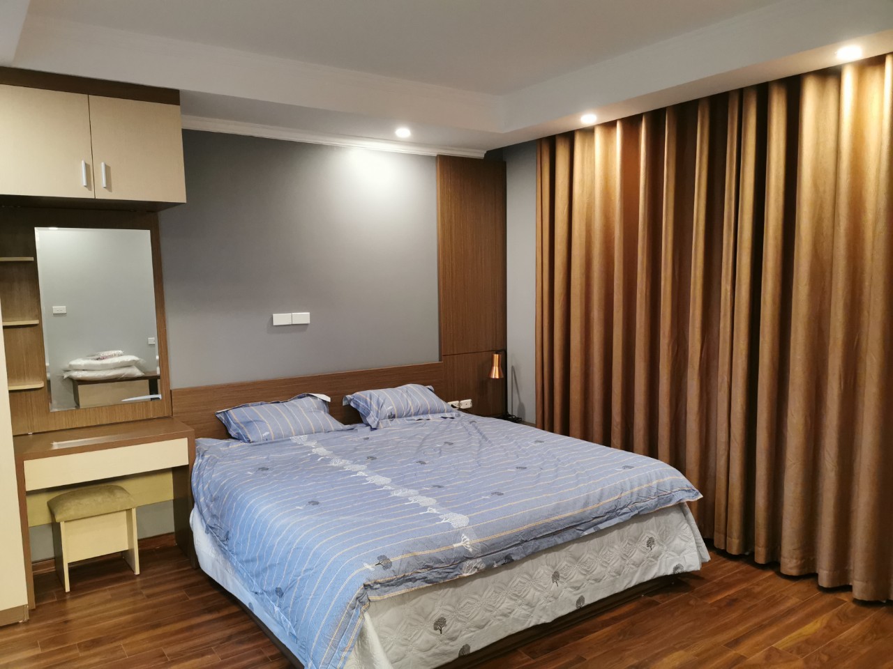 Căn Hộ Cao Cấp Cho Người Nước Ngoài Thuê Tại Chung Cư Tân Hoàng Minh, Quận Tây Hồ, Có Ban Công 6