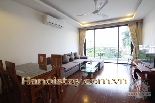 Cho thuê căn hộ dịch vụ 01 phòng ngủ siêu rộng 80m2 view Hồ Tây phố Từ Hoa 4