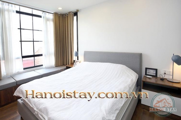 Cần cho thuê gấp căn hộ dịch vụ 2 phòng ngủ phố Đặng Thai Mai, gần phủ Tây Hồ 12