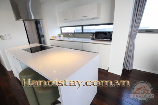 Cần cho thuê căn hộ dịch vụ tại Xuân Diệu, tầng cao, BAN CÔNG SIÊU ĐẸP view HỒ TÂY 6