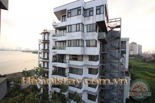 Cần cho thuê căn hộ dịch vụ tại Xuân Diệu, tầng cao, BAN CÔNG SIÊU ĐẸP view HỒ TÂY 22