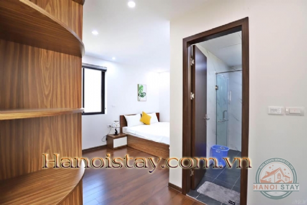 Cho thuê căn hộ dịch vụ có ban công siêu rộng phố Trịnh Công Sơn, trung tâm quận Tây Hồ 7