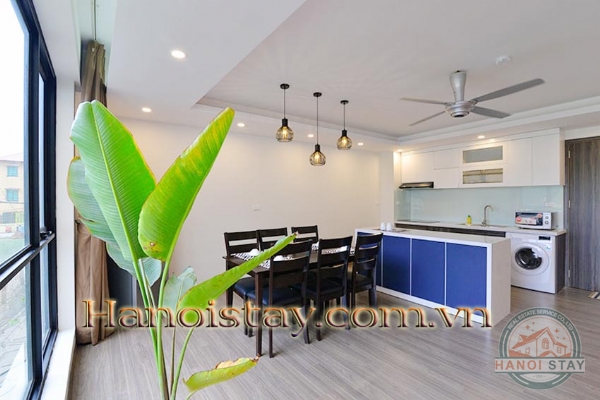 Chính chủ căn hộ dịch vụ 2 phòng ngủ diện tích lớn 110m2 cần cho thuê tại trung tâm Tây Hồ 7