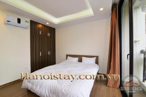 Chính chủ căn hộ dịch vụ 2 phòng ngủ diện tích lớn 110m2 cần cho thuê tại trung tâm Tây Hồ 16
