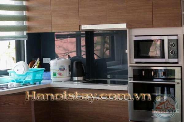 Chính chủ cho thuê dài hạn và ngắn hạn căn hộ dịch vụ trung tâm khu vực Tây Hồ 4