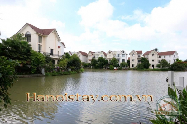 Cho thuê biệt thự Vinhomes Riverside không gian sống xanh trong lòng thành phố 7
