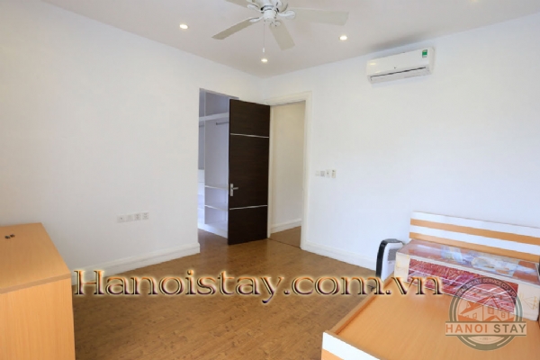 Cho thuê biệt thự Vinhomes Riverside không gian sống xanh trong lòng thành phố 13
