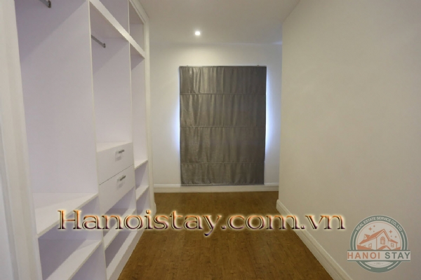 Cho thuê biệt thự Vinhomes Riverside không gian sống xanh trong lòng thành phố 16