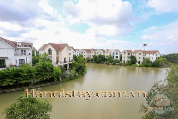 Cho thuê biệt thự Vinhomes Riverside không gian sống xanh trong lòng thành phố 18