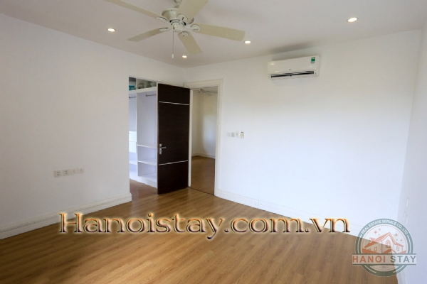 Cho thuê biệt thự Vinhomes Riverside không gian sống xanh trong lòng thành phố 19