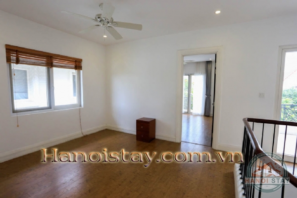 Cho thuê biệt thự Vinhomes Riverside không gian sống xanh trong lòng thành phố 20