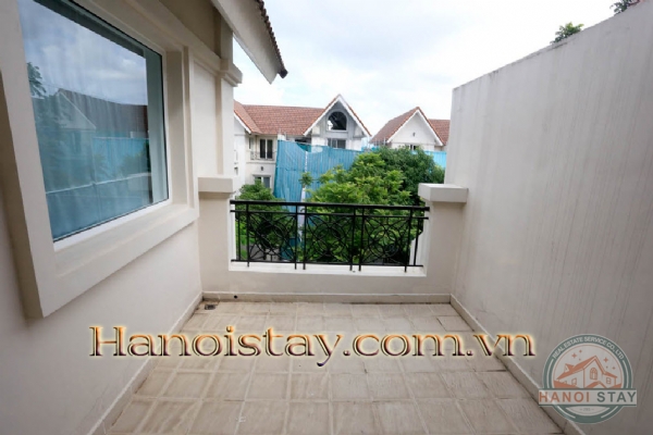 Cho thuê biệt thự Vinhomes Riverside không gian sống xanh trong lòng thành phố 21