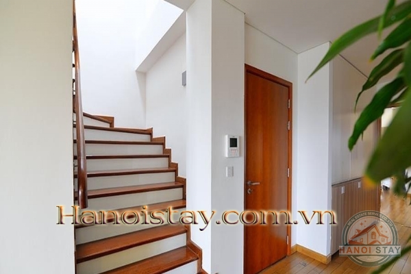 Cho thuê căn hộ Duplex Penthouse Tây Hồ với ban công xịn sò, view Hồ Tây đẹp như tranh 21