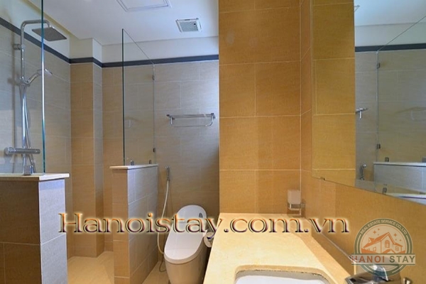 Cho thuê căn hộ Duplex Penthouse Tây Hồ với ban công xịn sò, view Hồ Tây đẹp như tranh 25