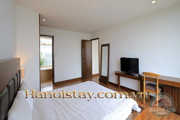 Cho thuê Căn hộ Cao Cấp 2 phòng ngủ Quảng Khánh view hồ Tây, phù hợp với người nước ngoài 14