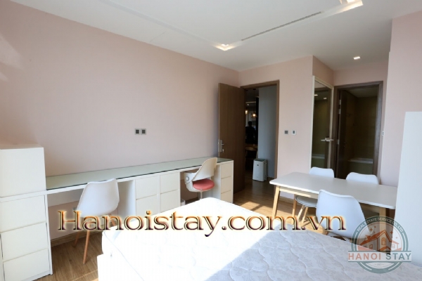 Vinhomes Metropolis Liễu Giai: Cho thuê căn hộ cao cấp 3 PN phong cách Châu Âu nổi bật, phù hợp với người nước ngoài 6