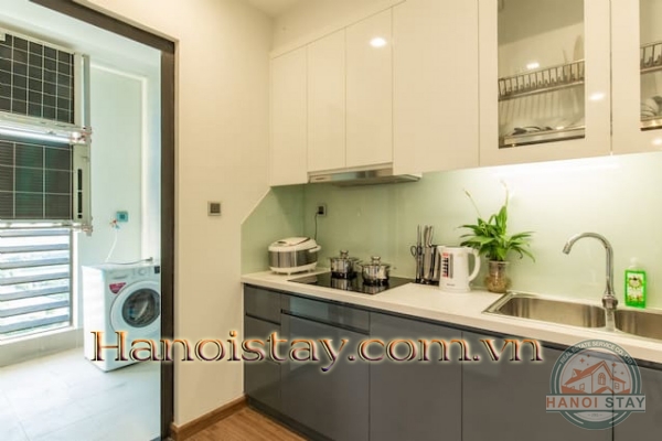 Luxury 3BR Vinhomes Green Bay Apt near JW Marriott 8