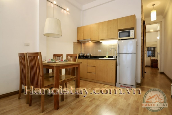 Cho thuê căn hộ 1PN Triệu Việt Vương, Hai Bà Trưng, tiện nghi, thoải mái, với nội thất có màu sáng, dịu nhẹ 6