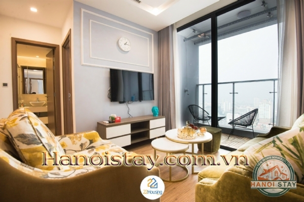Cho thuê căn hộ 2 phòng ngủ tại Vinhome Metropolis, tầng cao, view trực diện Hồ Tây 10