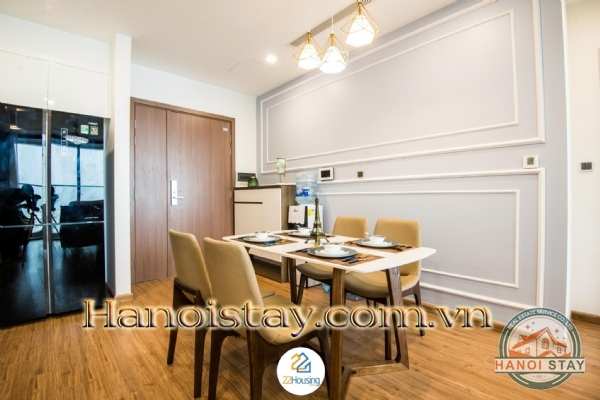 Cho thuê căn hộ 2 phòng ngủ tại Vinhome Metropolis, tầng cao, view trực diện Hồ Tây 11