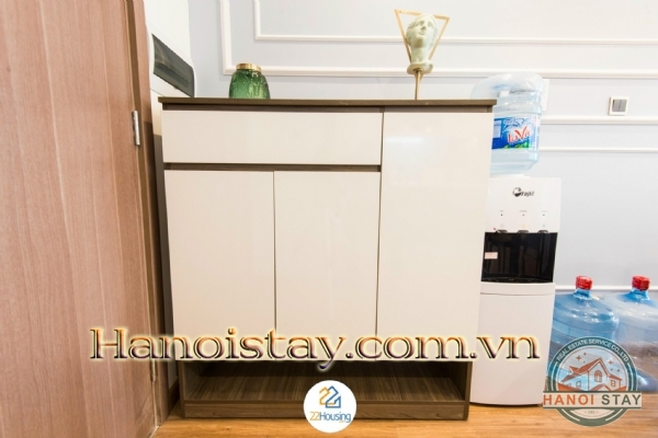 Cho thuê căn hộ 2 phòng ngủ tại Vinhome Metropolis, tầng cao, view trực diện Hồ Tây 12