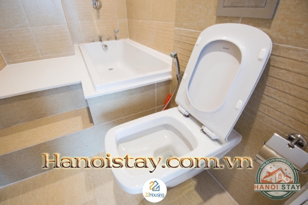 Cho thuê căn hộ 2 phòng ngủ tại Vinhome Metropolis, tầng cao, view trực diện Hồ Tây 19