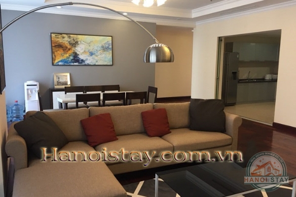Cho Người nước ngoài thuê căn hộ Royal city Hà Nội 3PN, Nội thất Tân Cổ Điển 9