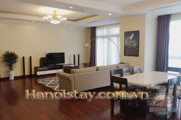 Cho Người nước ngoài thuê căn hộ Royal city Hà Nội 3PN, Nội thất Tân Cổ Điển 2