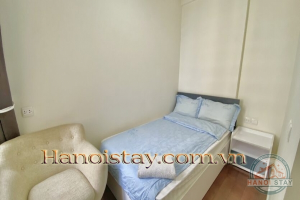 Căn hộ 2 phòng ngủ, lake view tại Vinhomes D’Capitale, quận Cầu Giấy cho thuê 2
