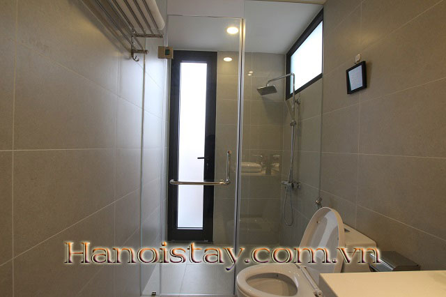 Căn Hộ 2 Phòng Ngủ Có Ban Công Siêu Thoáng, Nội Thất Đẹp Cho Thuê Tại Tây Hồ 5