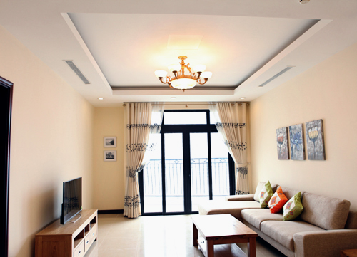 Căn hộ 2 phòng ngủ, full nội thất sang trọng cho thuê tại tòa R2, Royal City 1