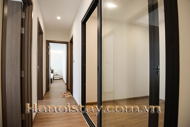Căn Hộ 3 Phòng Ngủ Đủ Đồ, View Tuyệt Đẹp Cho Thuê Dài Hạn Tại Vinhome Metropolis 16