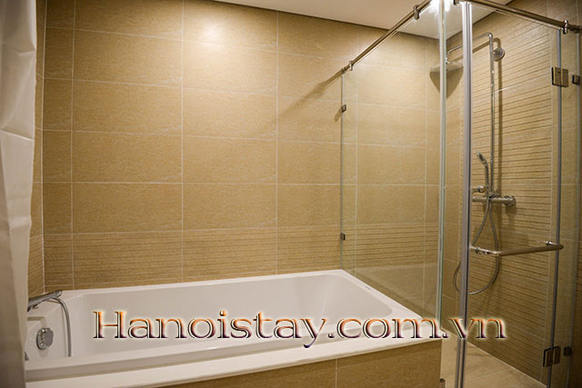 Căn Hộ 3 Phòng Ngủ Đủ Đồ, View Tuyệt Đẹp Cho Thuê Dài Hạn Tại Vinhome Metropolis 25