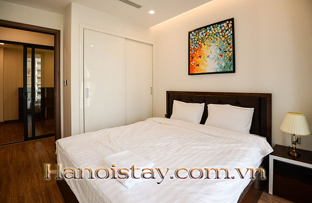 Căn Hộ 3 Phòng Ngủ Đủ Đồ, View Tuyệt Đẹp Cho Thuê Dài Hạn Tại Vinhome Metropolis 26