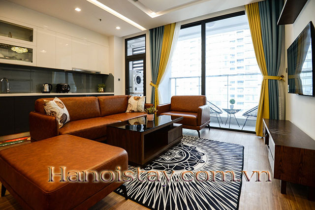 Căn Hộ 3 Phòng Ngủ Đủ Đồ, View Tuyệt Đẹp Cho Thuê Dài Hạn Tại Vinhome Metropolis 32