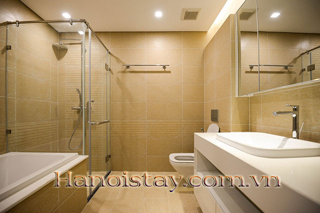 Căn Hộ 3 Phòng Ngủ Đủ Đồ, View Tuyệt Đẹp Cho Thuê Dài Hạn Tại Vinhome Metropolis 6