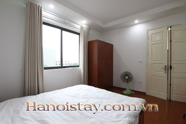 Căn Hộ 3 Phòng Ngủ Hiện Đại Và Đầy Đủ Nội Thất Cho Thuê Gần Hồ Tây 8
