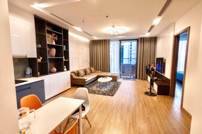 Vinhomes Metropolis: Cho thuê căn hộ hạng sang 2PN tòa M2, Giá tốt, Phù hợp với người nước ngoài