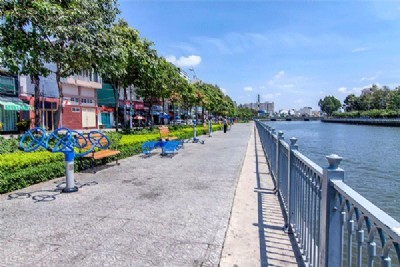 Căn hộ dịch vụ 1 phòng ngủ, có view hô Tây cho thuê tại Yên Phụ